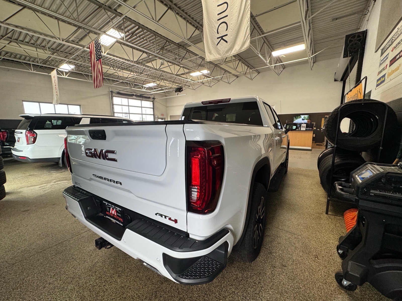 Used 2026 GMC Sierra 1500 AT4 w/ AT4 Premium Package AWD/4WD image 5