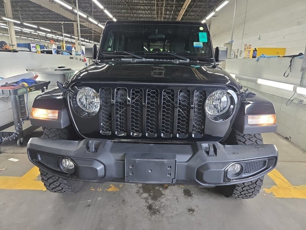 Used 2022 Jeep Gladiator Sport AWD/4WD image 9