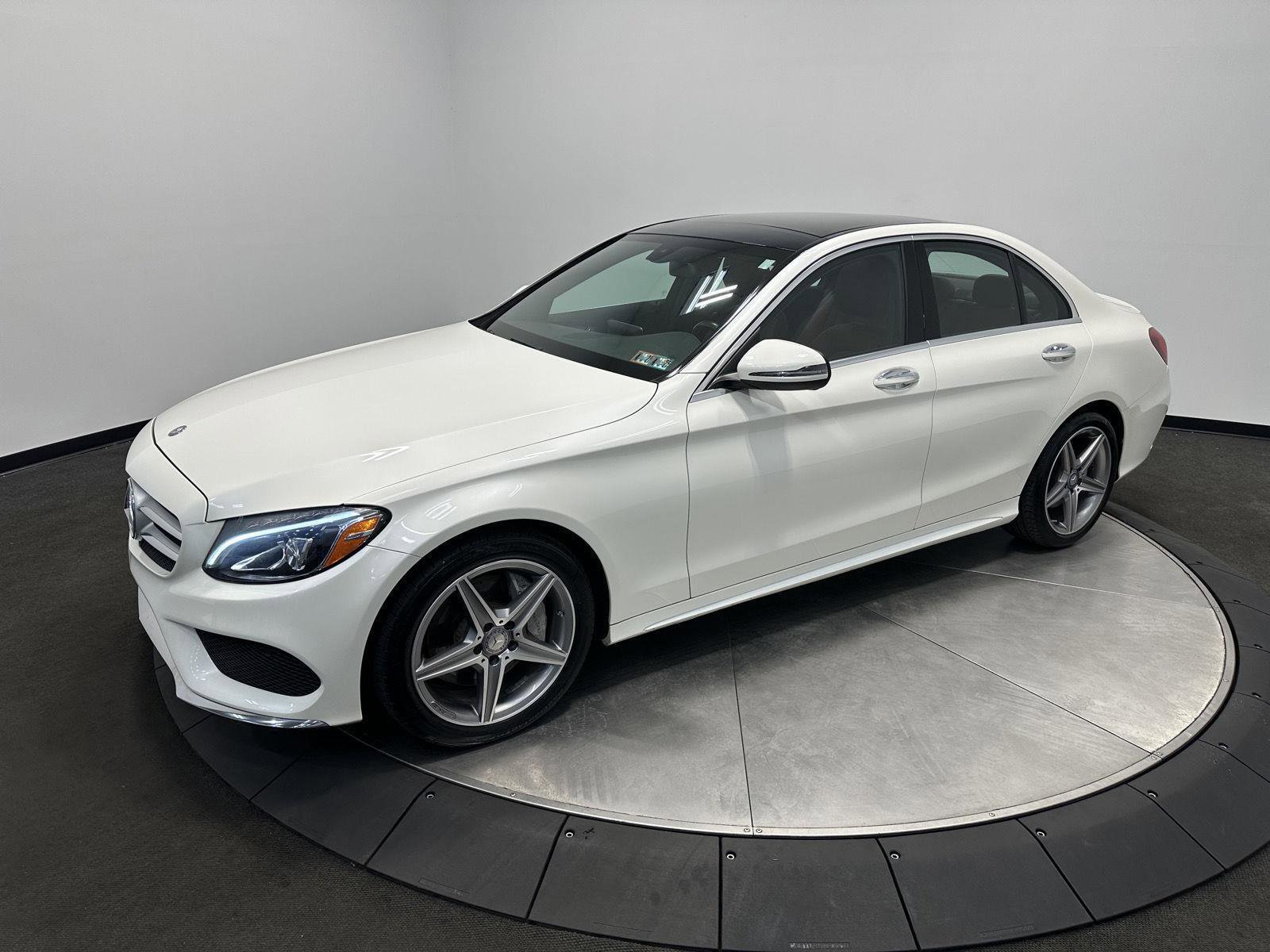 Used 2017 Mercedes-Benz C 300 4MATIC Sedan image 4