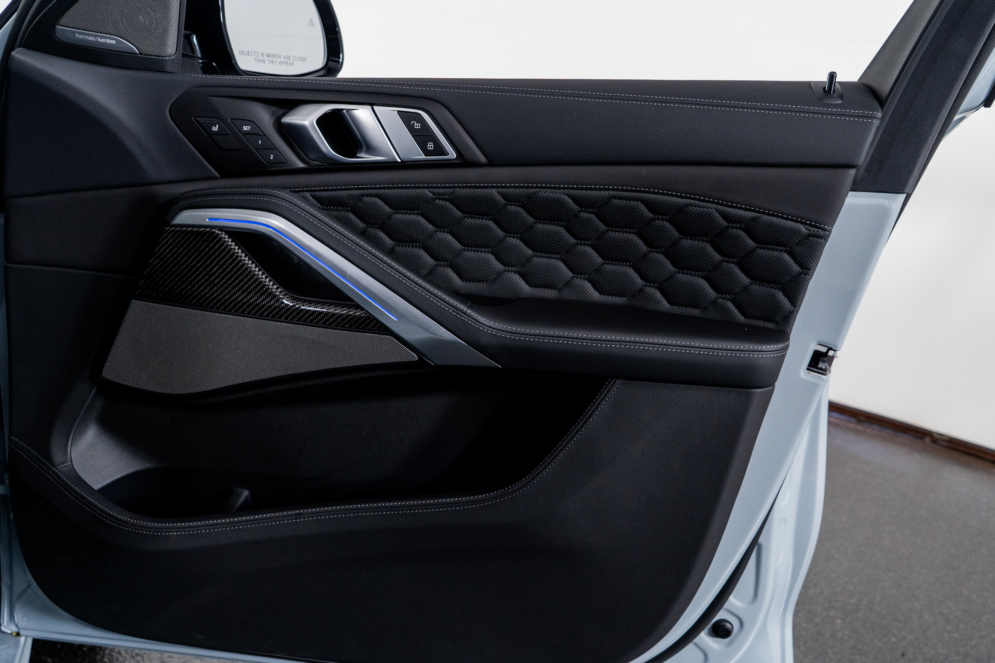 Used 2025 BMW X6 M Competition w/ Executive Package image 49