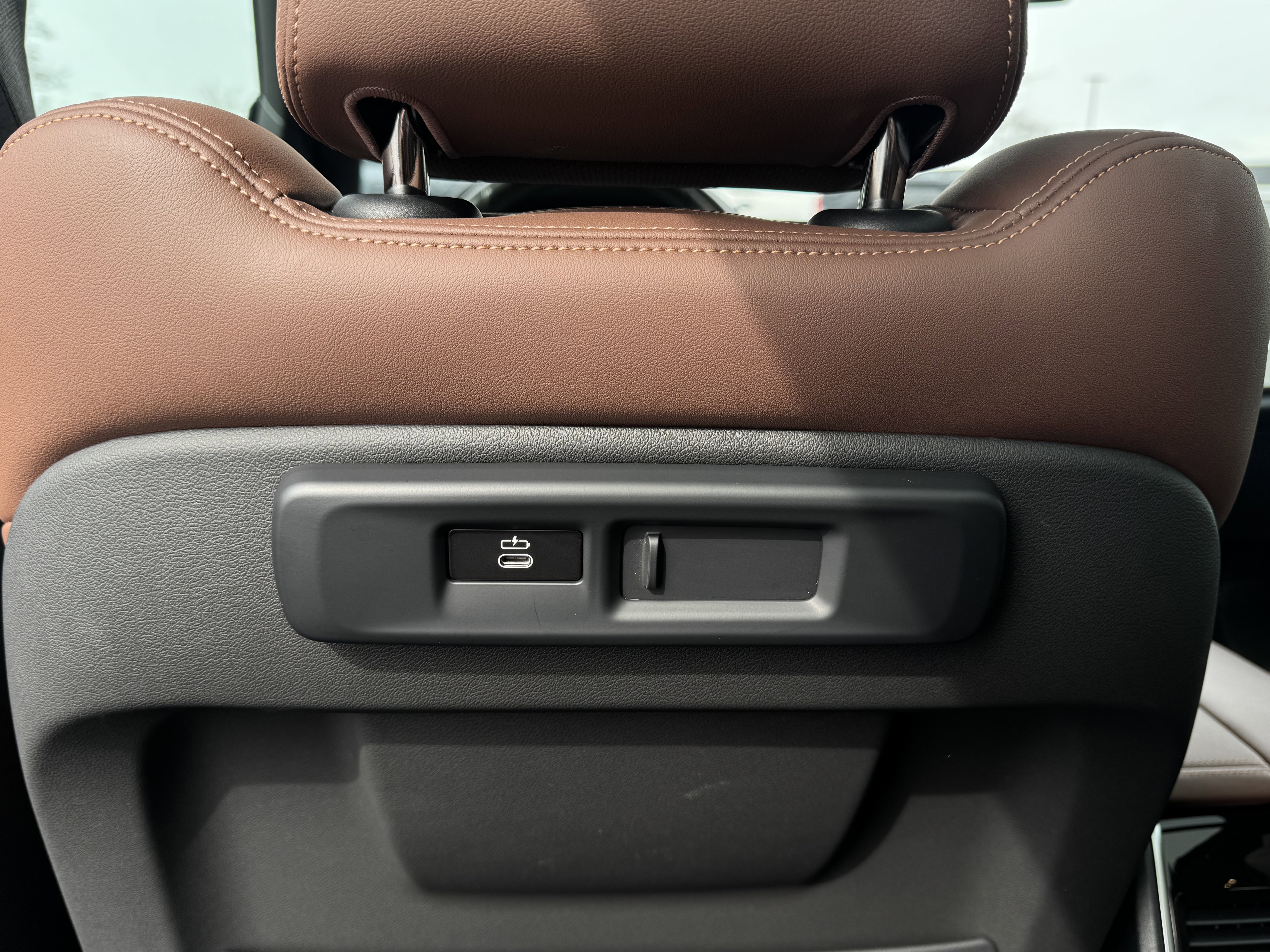 Used 2023 BMW X5 xDrive45e w/ Executive Package image 26