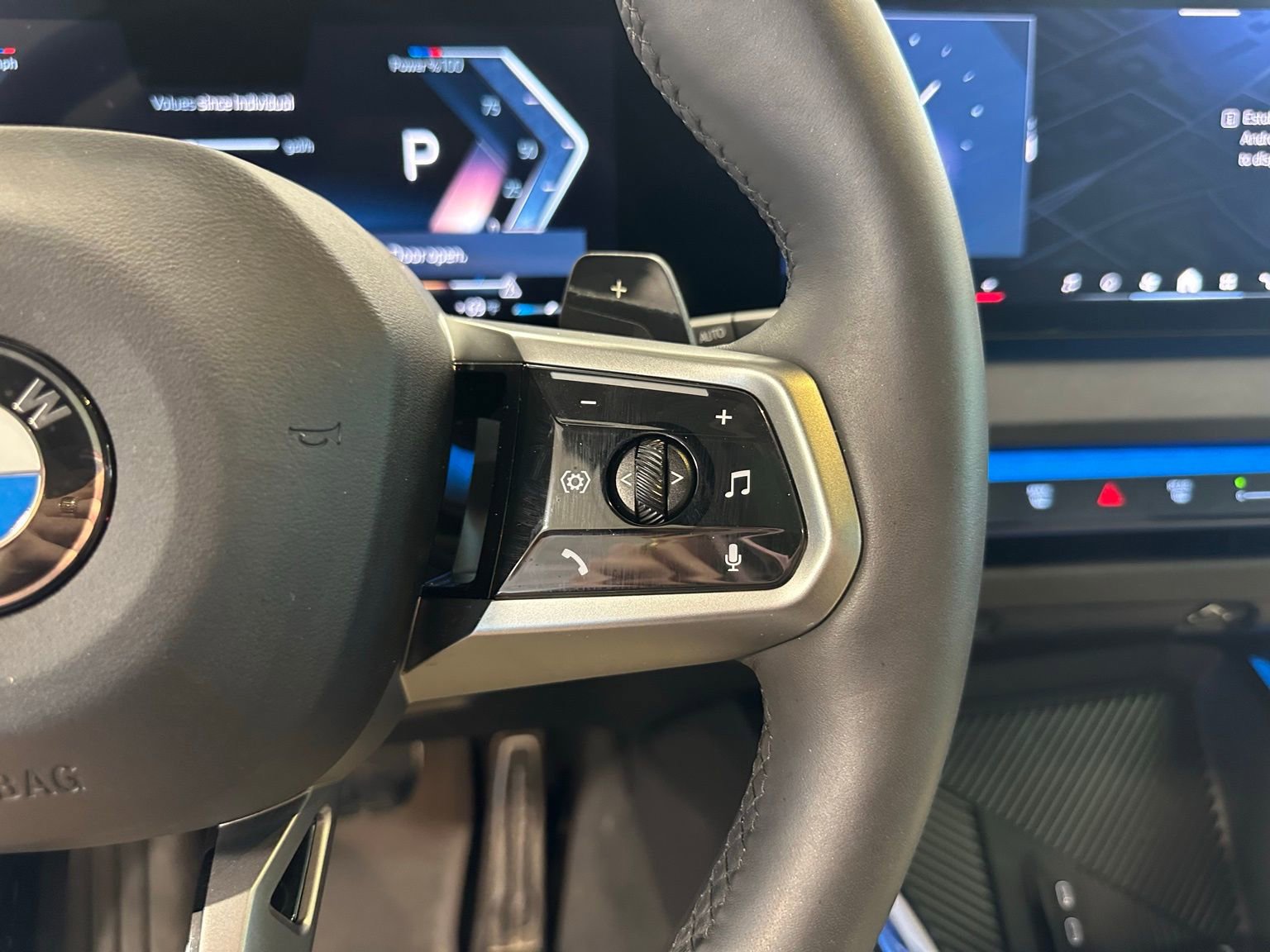 Used 2025 BMW X3 xDrive30i w/ Premium Package image 19