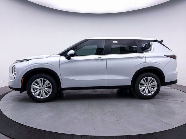 New 2025 Mitsubishi Outlander ES image 4