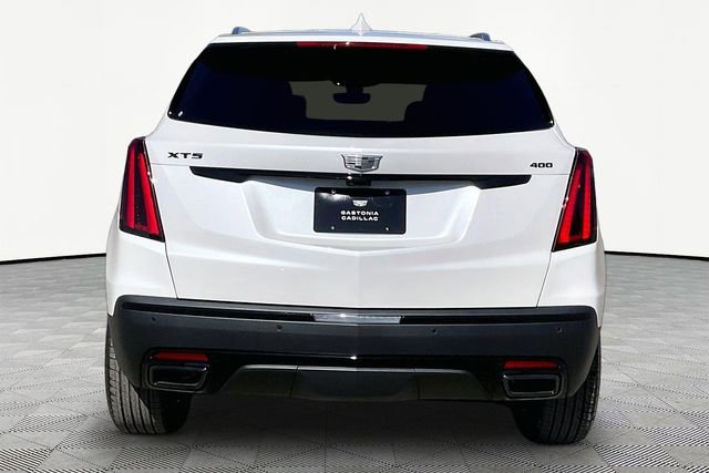 New 2026 Cadillac XT5 Premium Luxury w/ LPO, ONYX Package FWD image 5