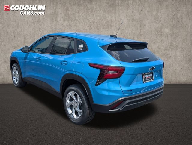 New 2026 Chevrolet Trax LS w/ LS Convenience Package FWD image 5