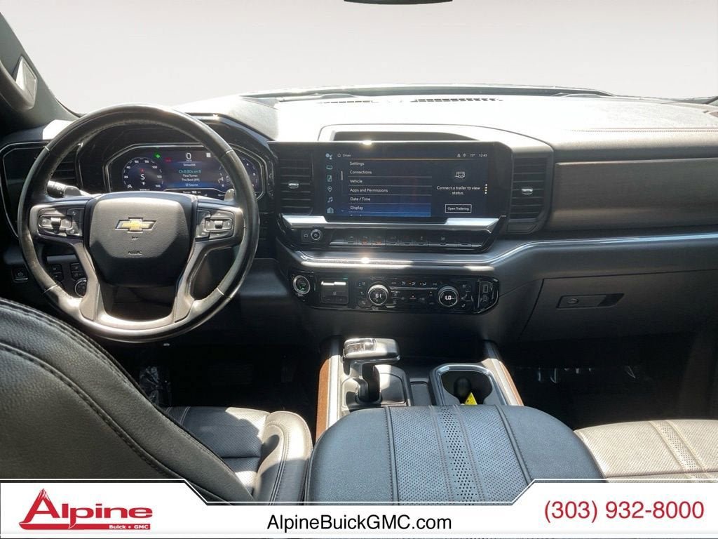 Used 2023 Chevrolet Silverado 1500 High Country w/ High Country Premium Package AWD/4WD image 11