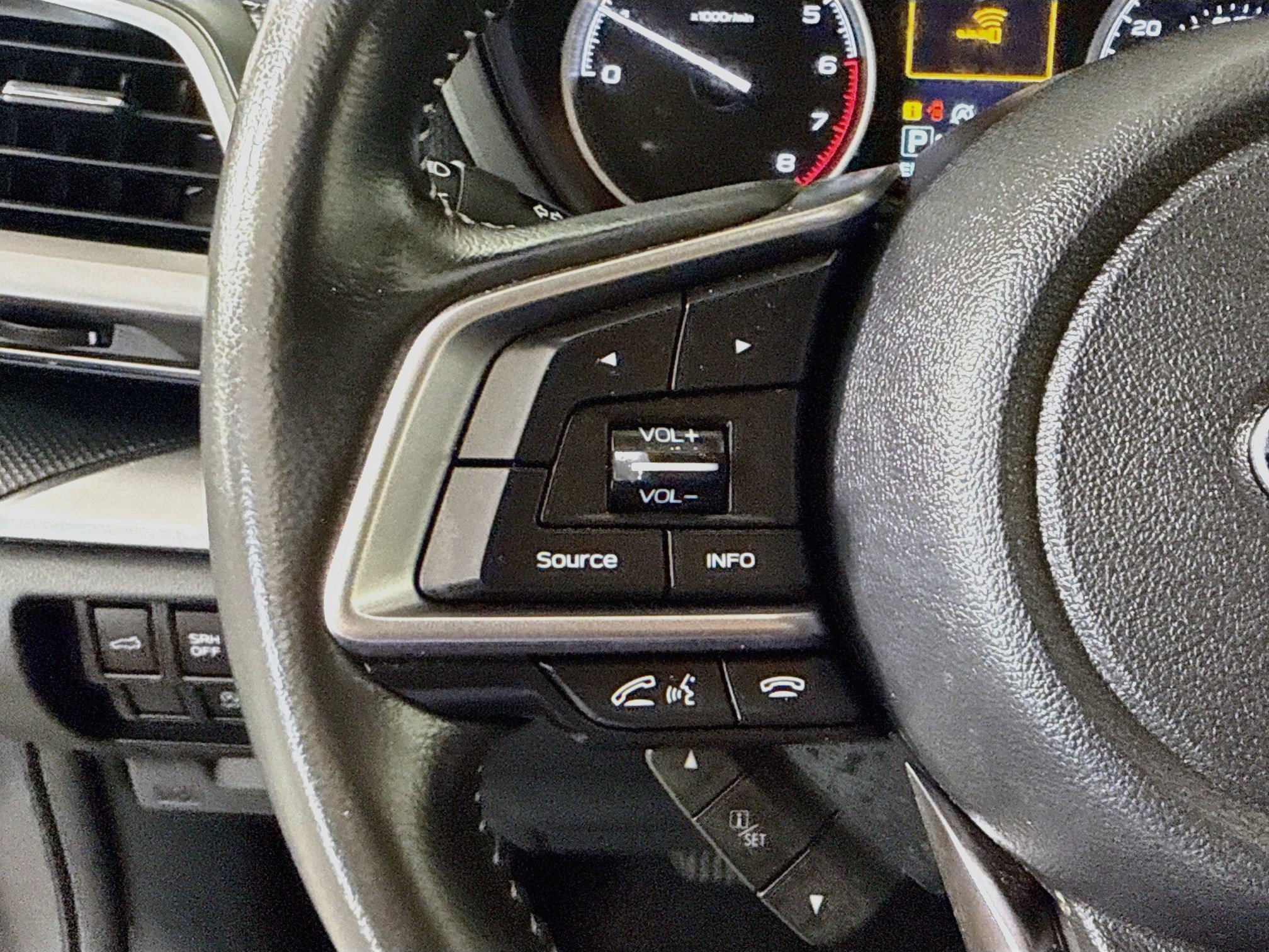 Used 2024 Subaru Forester Premium AWD/4WD image 14