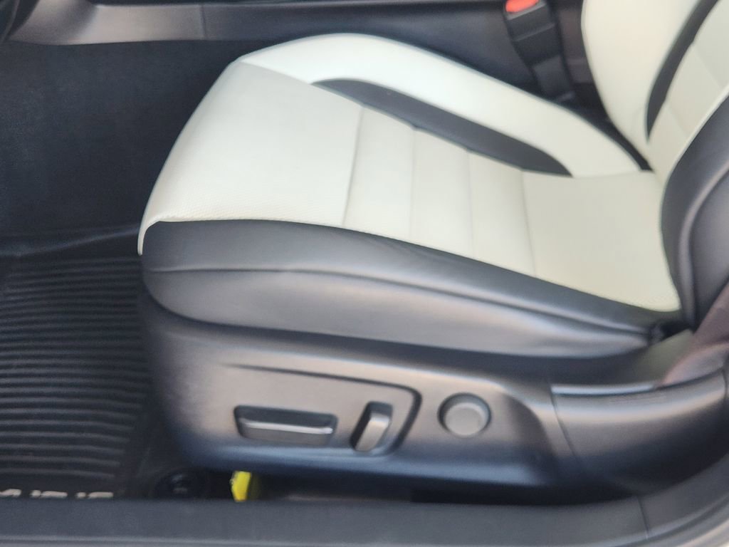 Used 2022 Lexus IS 350 F Sport RWD image 24