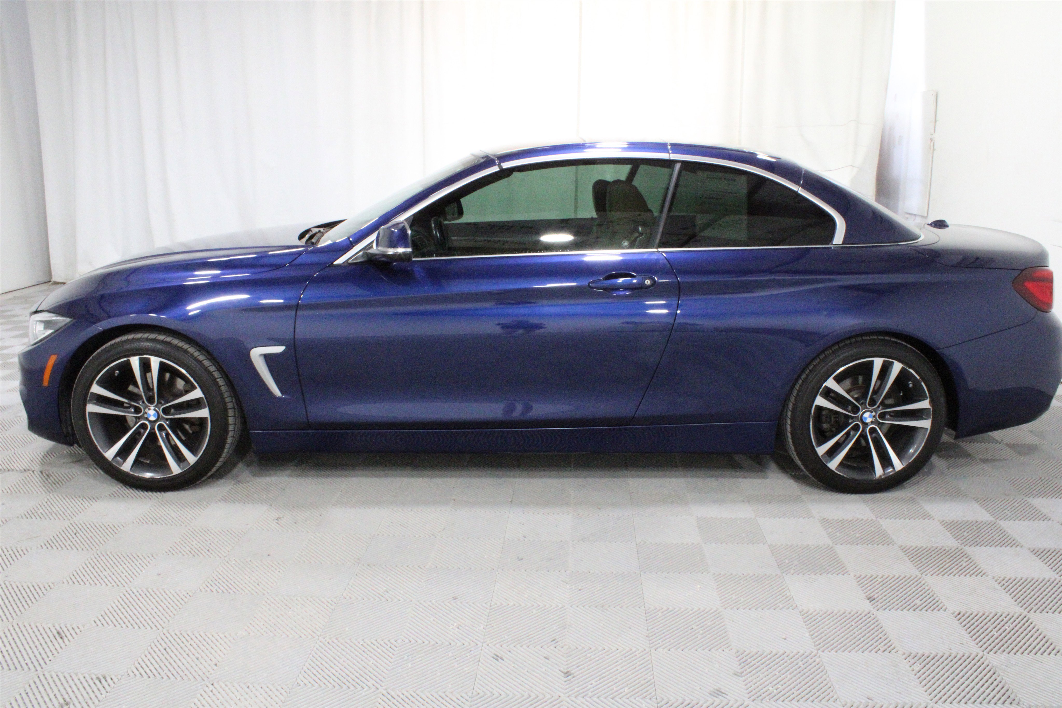 Used 2020 BMW 430i Convertible w/ Convenience Package RWD image 29