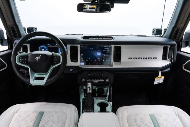 Used 2025 Ford Bronco Heritage Edition image 15
