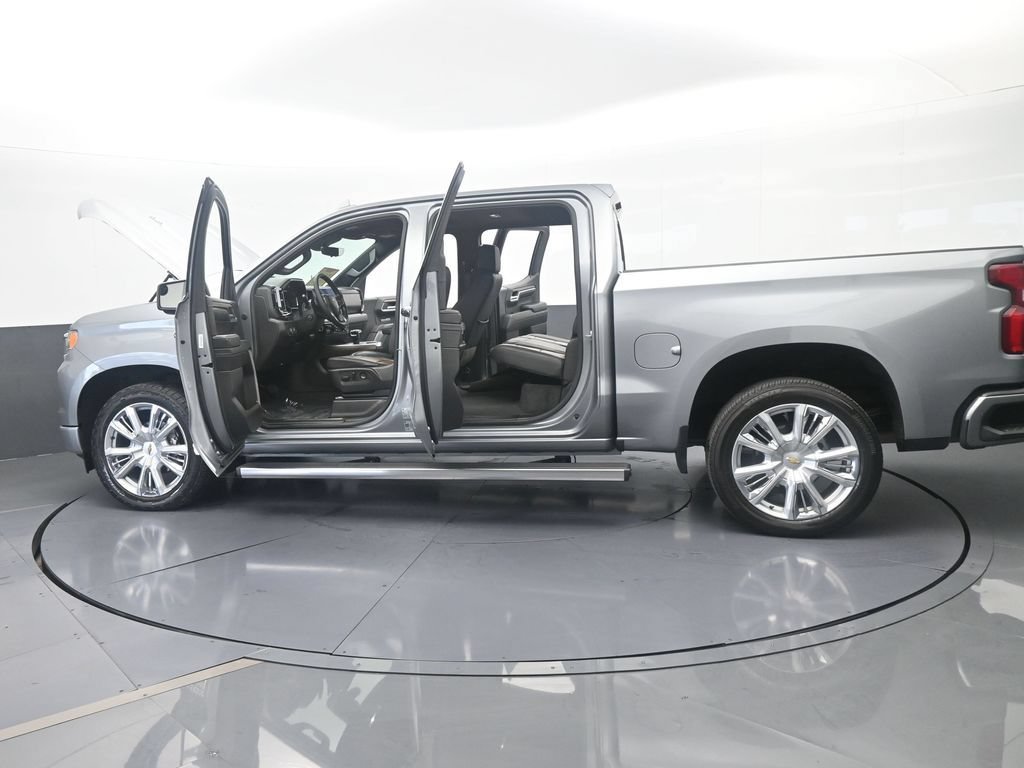 Used 2024 Chevrolet Silverado 1500 High Country w/ Technology Package AWD/4WD image 84