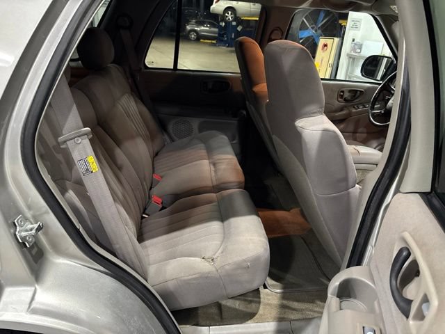 Used 2004 Chevrolet Blazer LS w/ Preferred Equipment Group AWD/4WD image 18