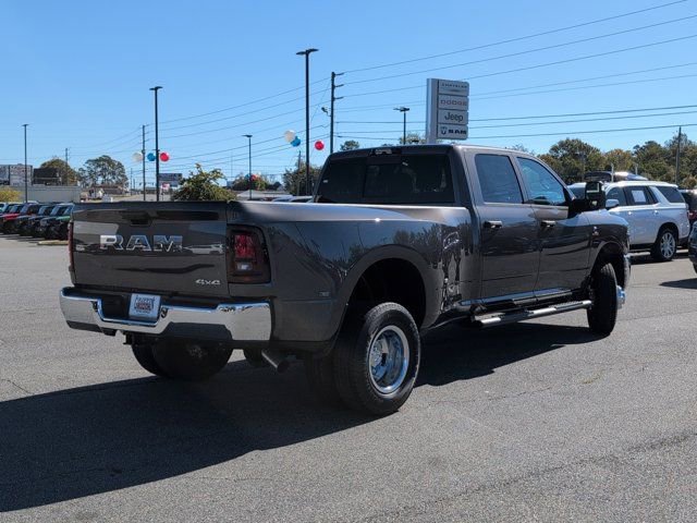 New 2026 RAM 3500 Tradesman AWD/4WD image 4