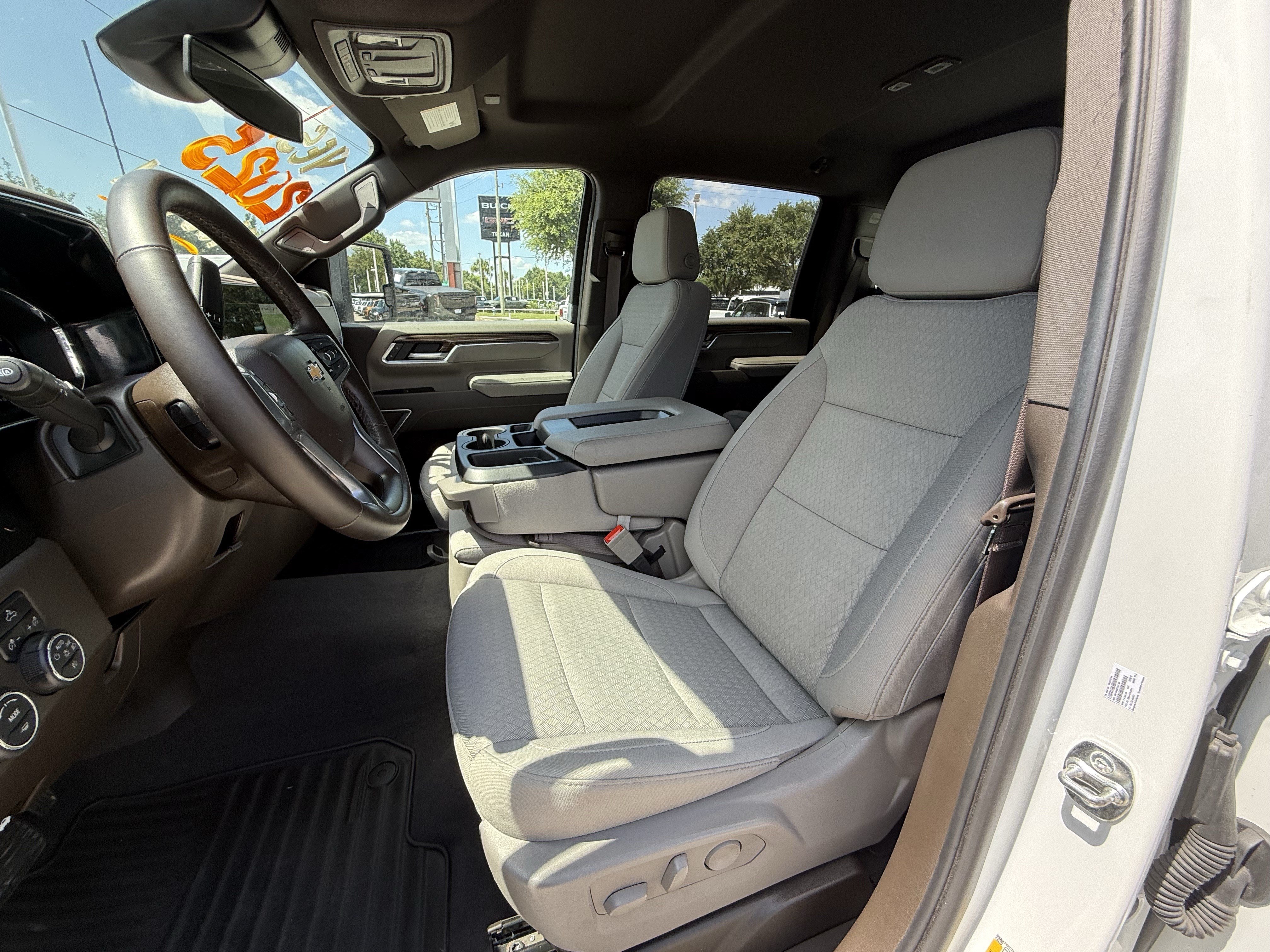Used 2025 Chevrolet Silverado 2500 LT w/ Convenience Package AWD/4WD image 25