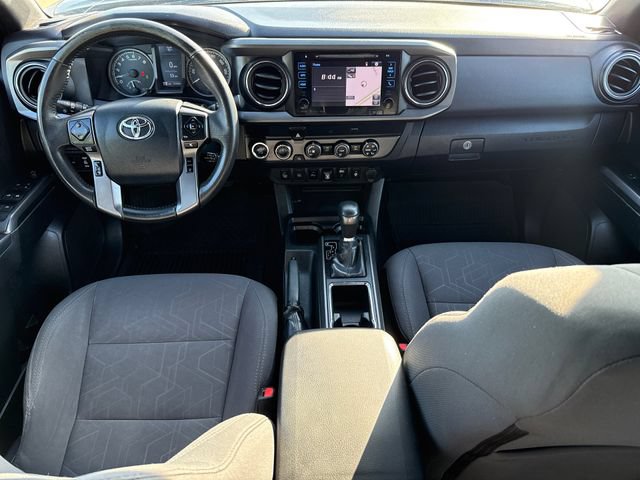 Used 2019 Toyota Tacoma TRD Off-Road w/ Technology Package AWD/4WD image 12