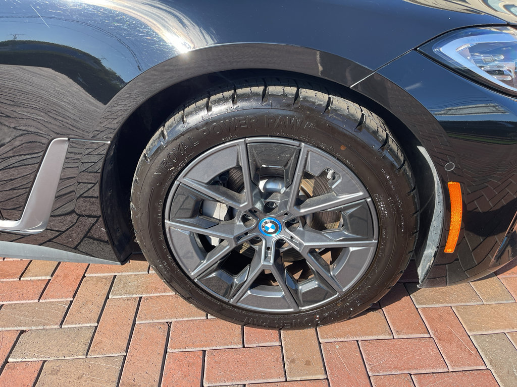 Used 2024 BMW i4 xDrive40i image 6