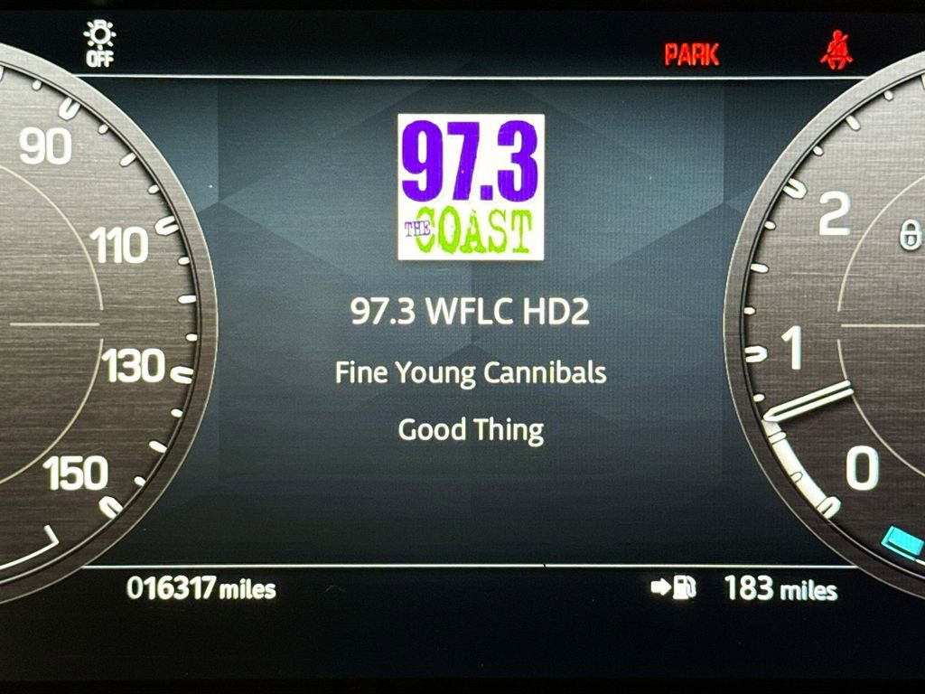 Used 2023 Land Rover Defender 110 V8 image 11