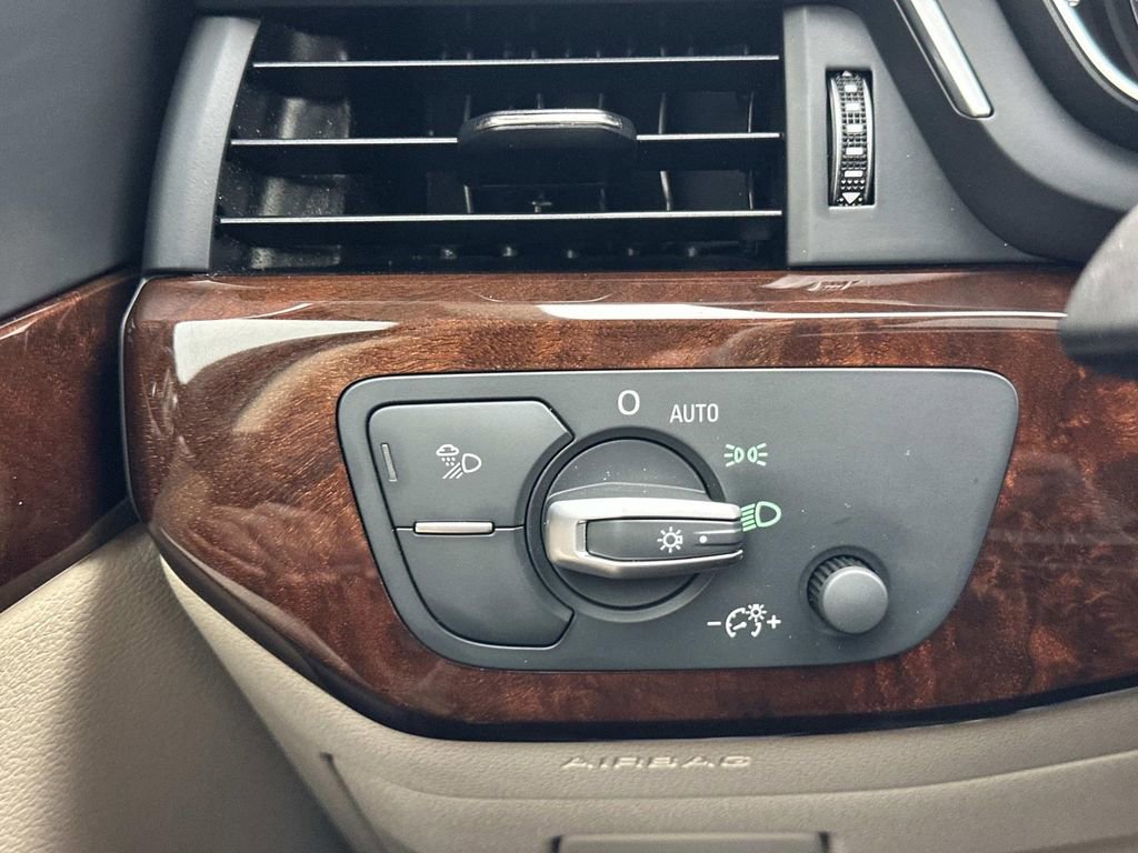 Used 2019 Audi A4 2.0T Premium w/ Convenience Package image 17