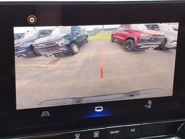 Used 2024 Chevrolet Colorado W/T AWD/4WD image 23
