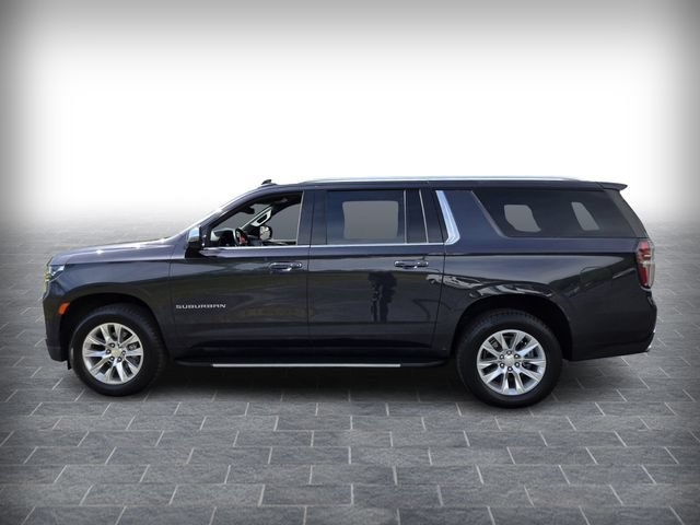 Used 2023 Chevrolet Suburban Premier AWD/4WD image 4