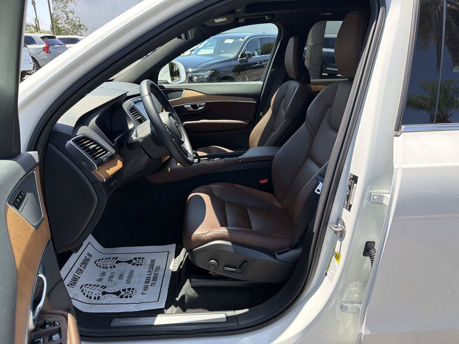 Certified 2024 Volvo XC90 T8 Core w/ Protection Package Premier AWD/4WD image 17