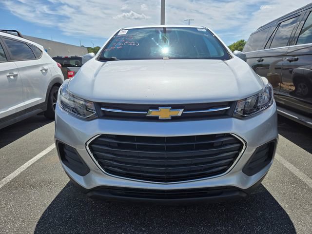 Used 2021 Chevrolet Trax LS w/ Tint and Cruise Package image 2