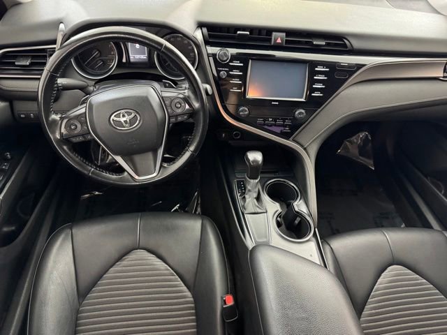 Used 2020 Toyota Camry SE FWD image 22