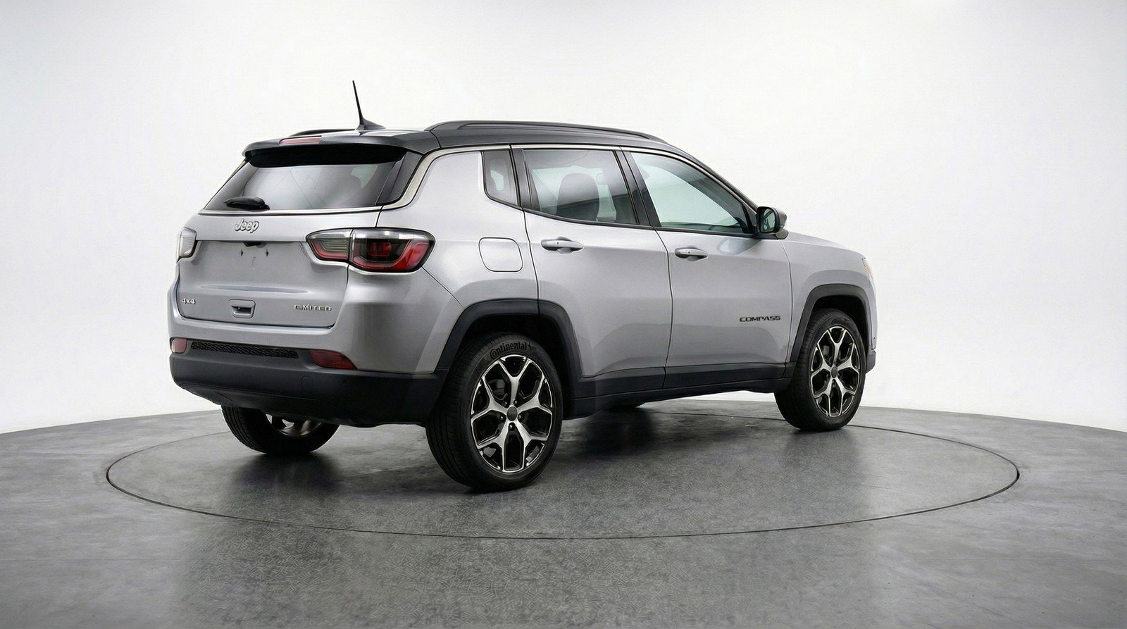 Used 2025 Jeep Compass Limited image 9