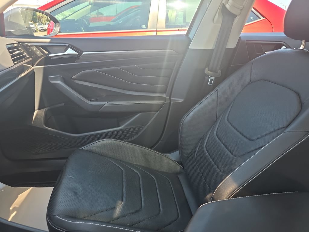 Used 2024 Volkswagen Jetta SEL FWD image 22