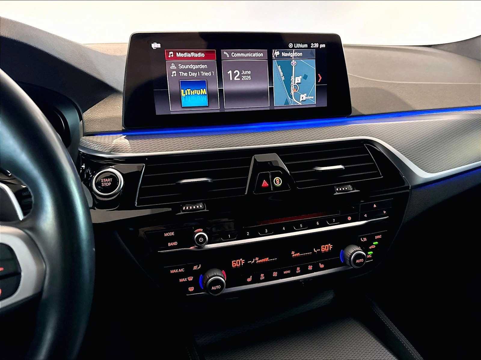 Used 2019 BMW 530e w/ M Sport Package RWD image 19