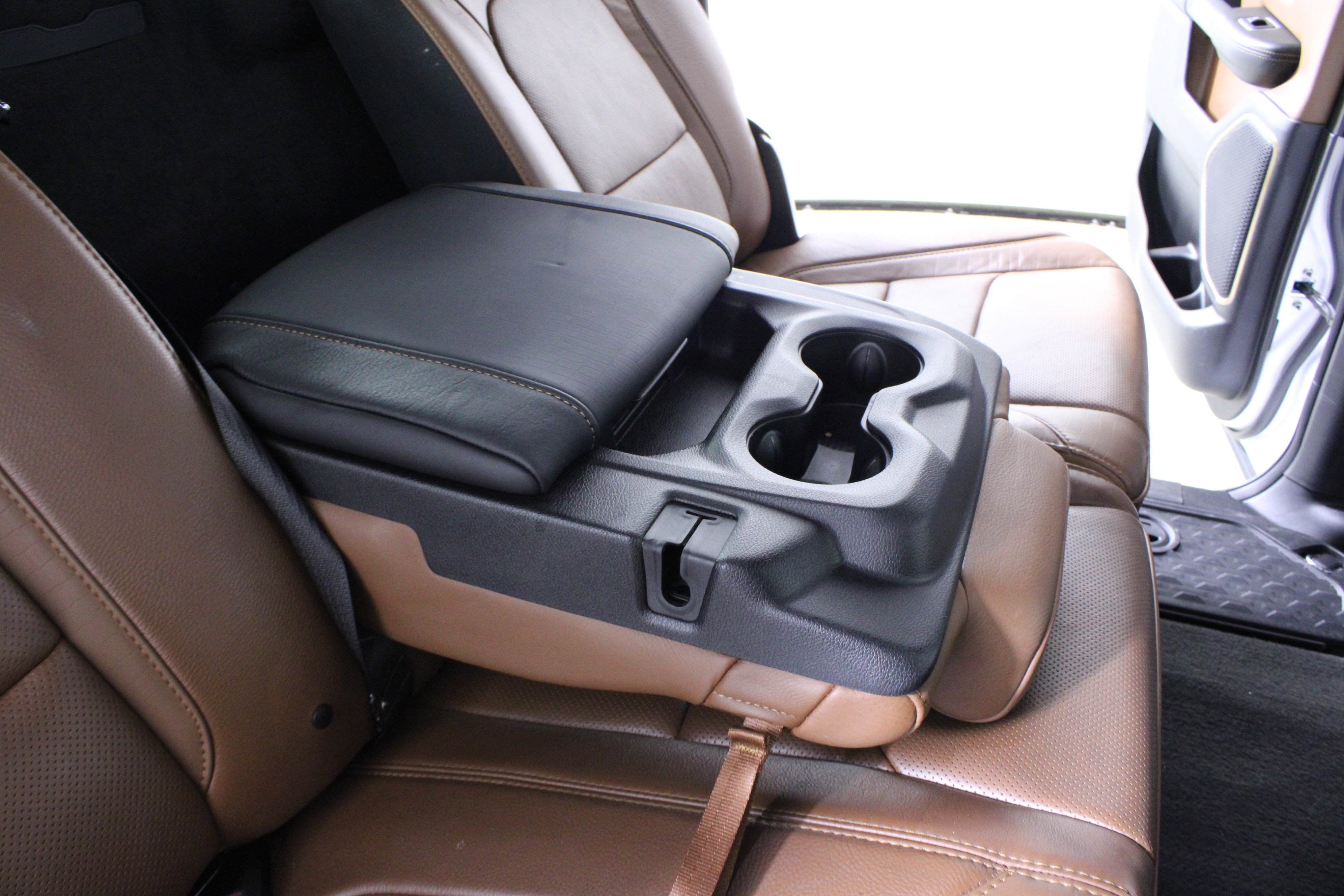 Used 2023 RAM 1500 Limited w/ Body Color Bumper Group image 17