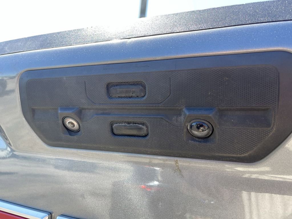 Used 2021 GMC Sierra 1500 AT4 w/ AT4 Premium Package AWD/4WD image 8