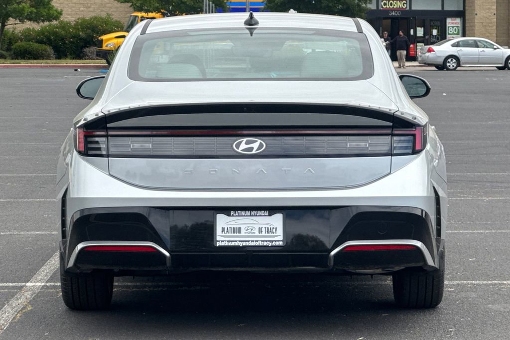 New 2026 Hyundai Sonata SEL FWD image 5