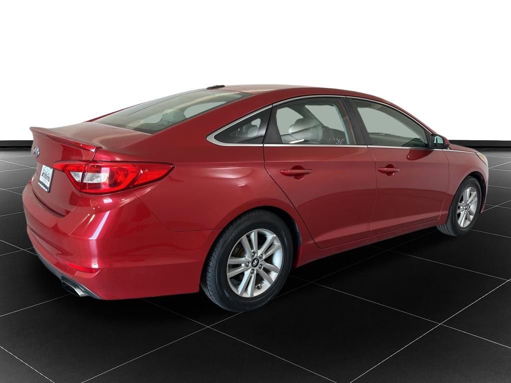 Used 2017 Hyundai Sonata SE w/ Cargo Package FWD image 5