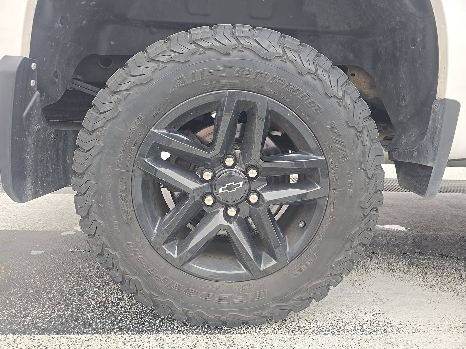 Used 2020 Chevrolet Silverado 1500 Custom Trail Boss w/ Custom Convenience Package AWD/4WD image 14