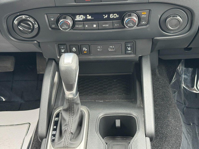 Used 2022 Nissan Frontier SV AWD/4WD image 14