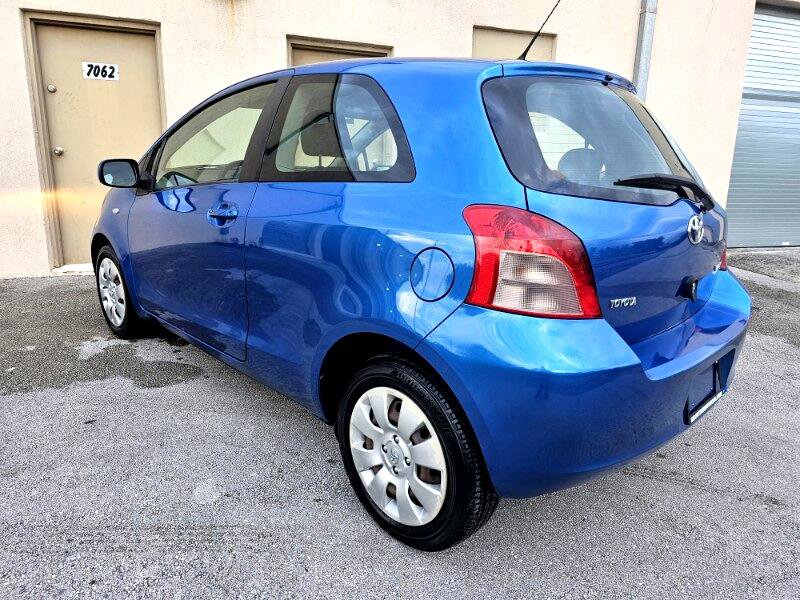 Used 2007 Toyota Yaris 2-Door Hatchback image 5