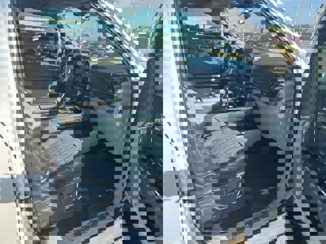 Used 2023 Ford F150 Limited image 14