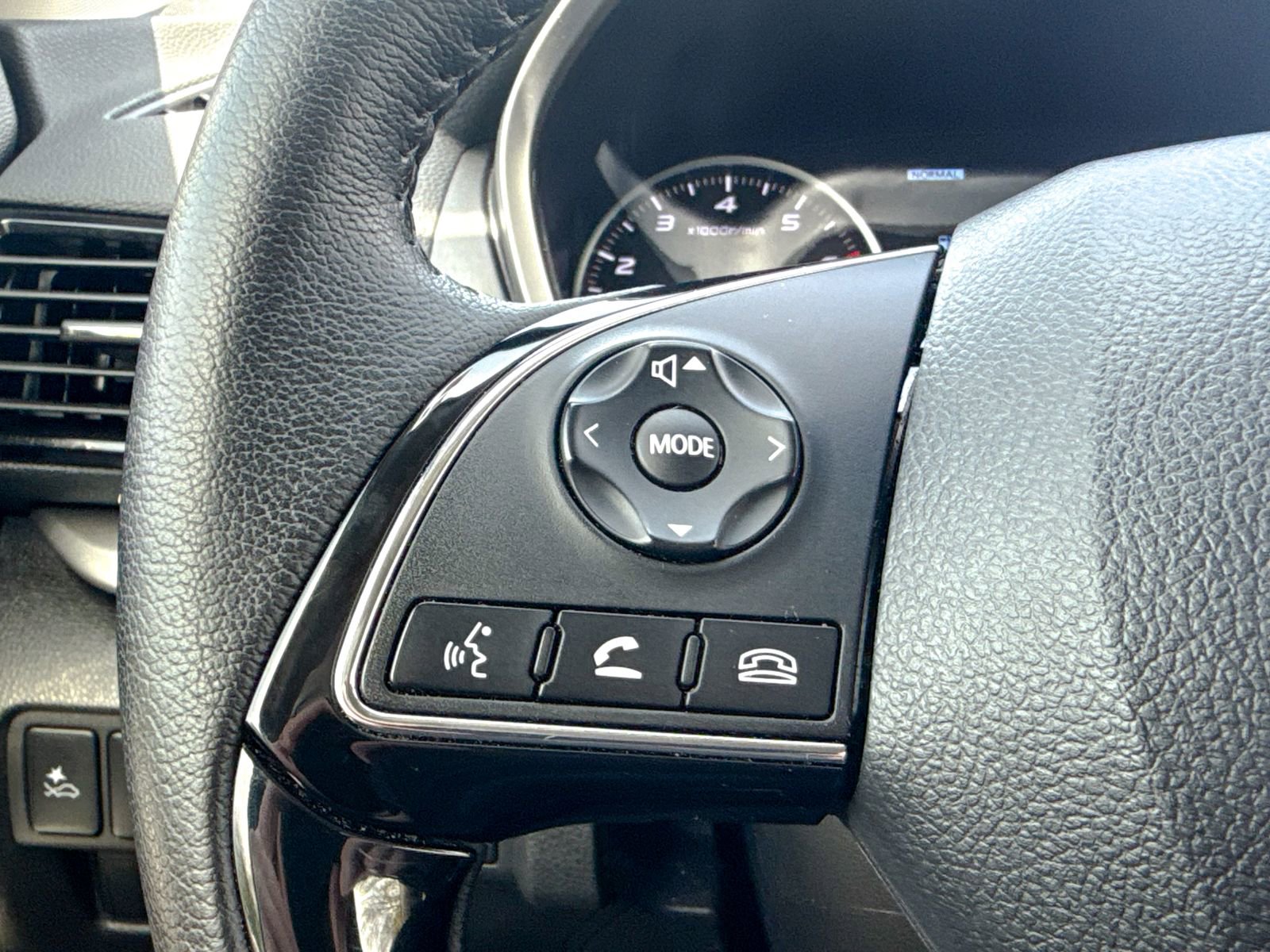 Used 2025 Mitsubishi Eclipse Cross SE AWD/4WD image 45