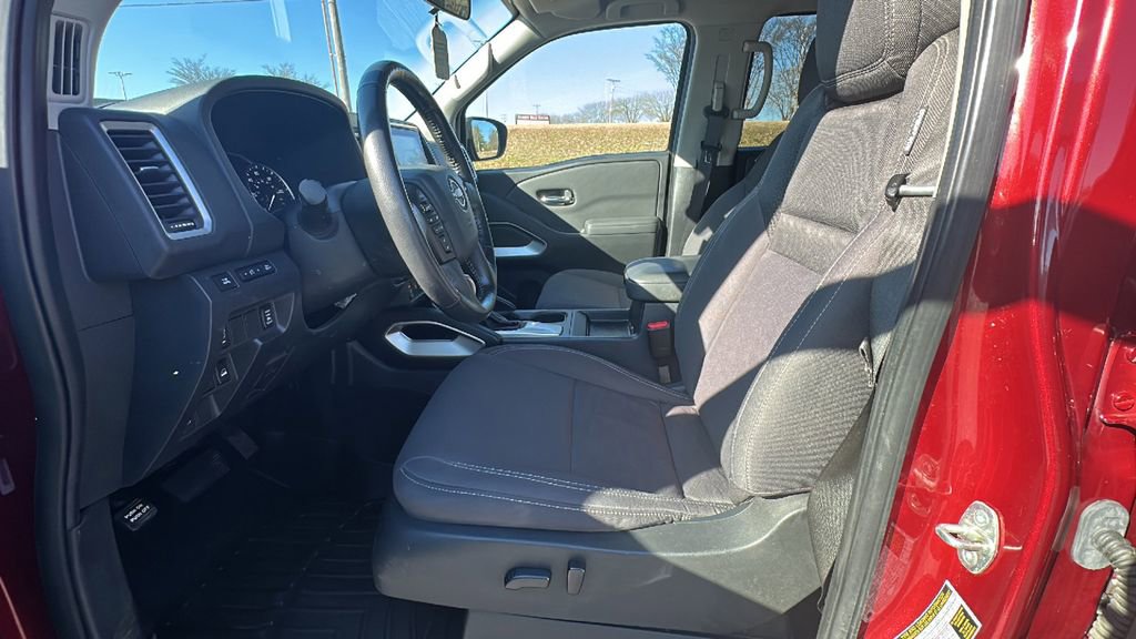 Used 2022 Nissan Frontier SV image 10