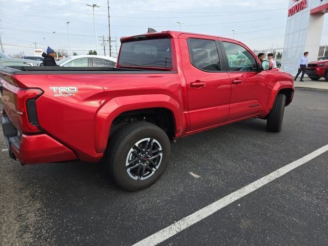 Used 2025 Toyota Tacoma TRD Sport image 15