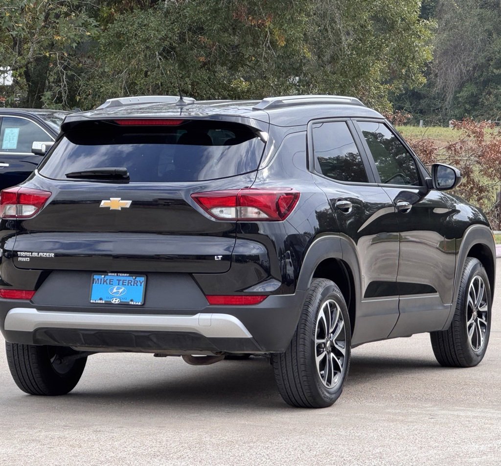 Used 2025 Chevrolet TrailBlazer LT image 11