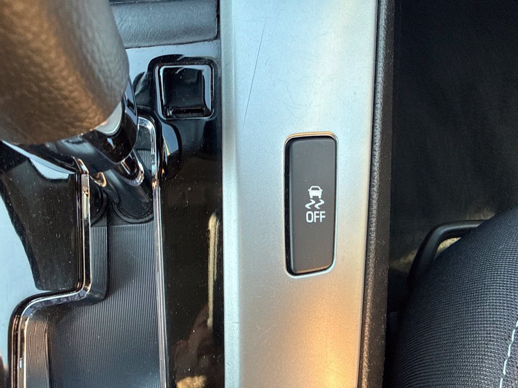 Used 2015 Chevrolet Cruze LT FWD image 22