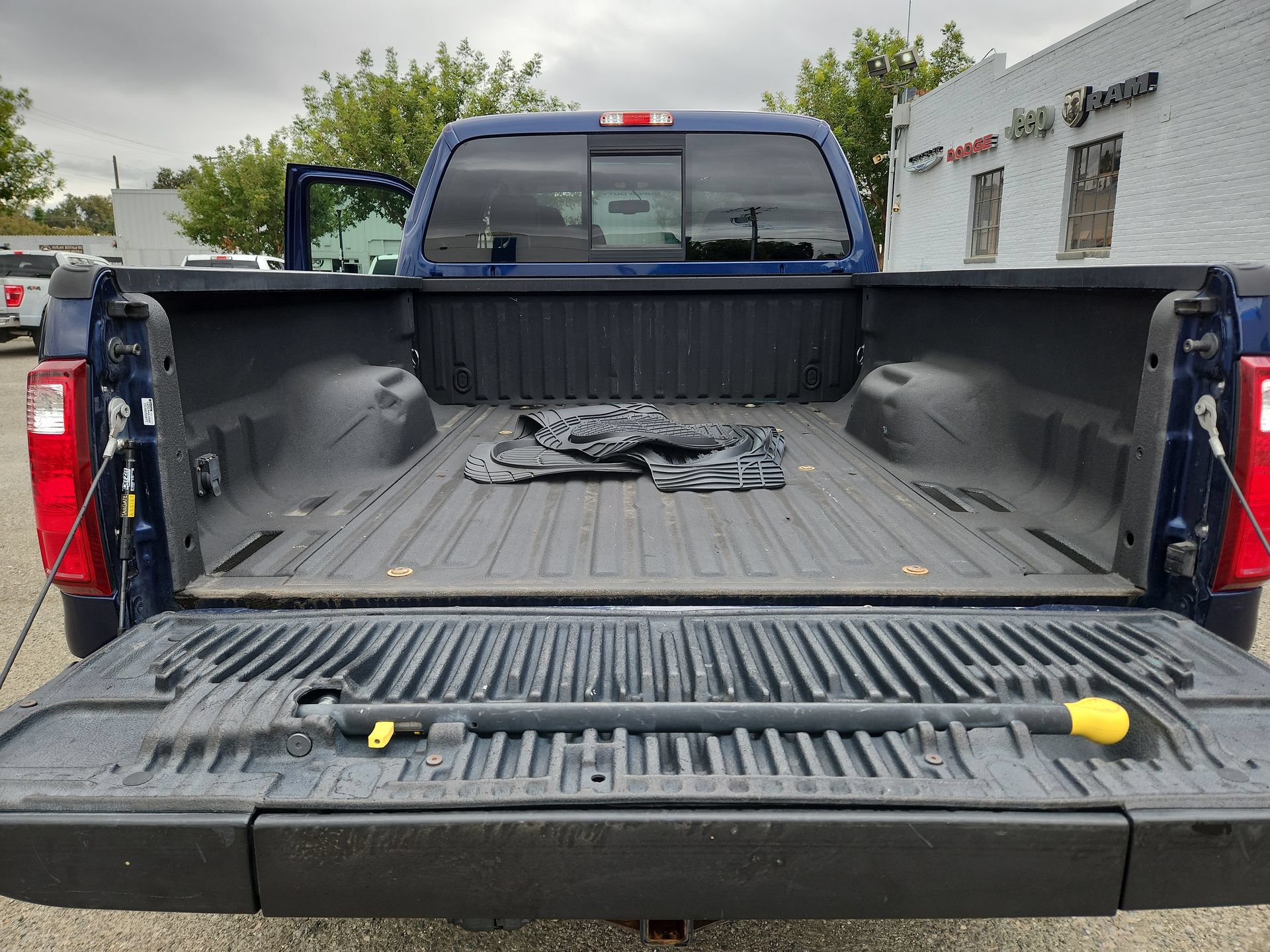 Used 2010 Ford F250 Lariat AWD/4WD image 21