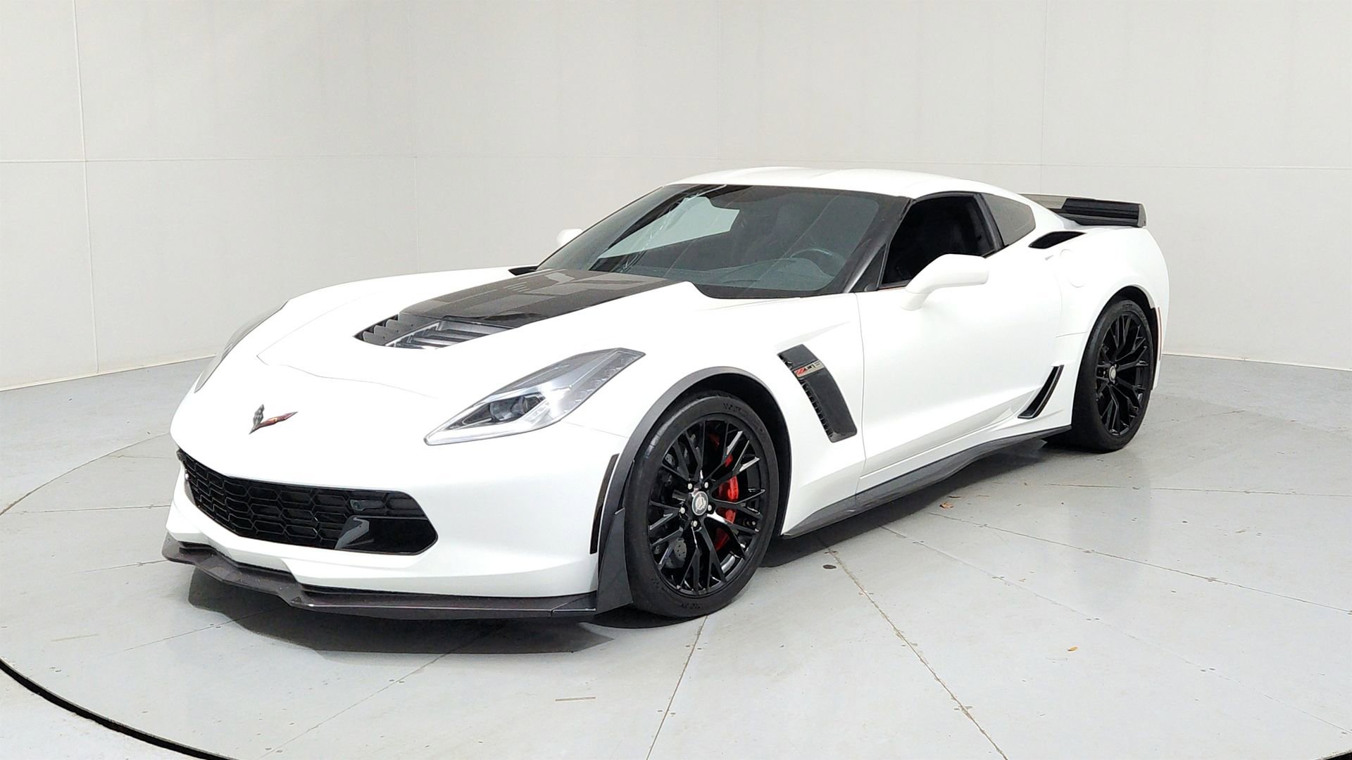 Certified 2019 Chevrolet Corvette Z06 image 1
