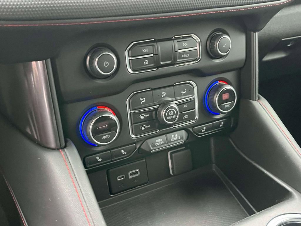 Used 2021 Chevrolet Suburban RST image 34