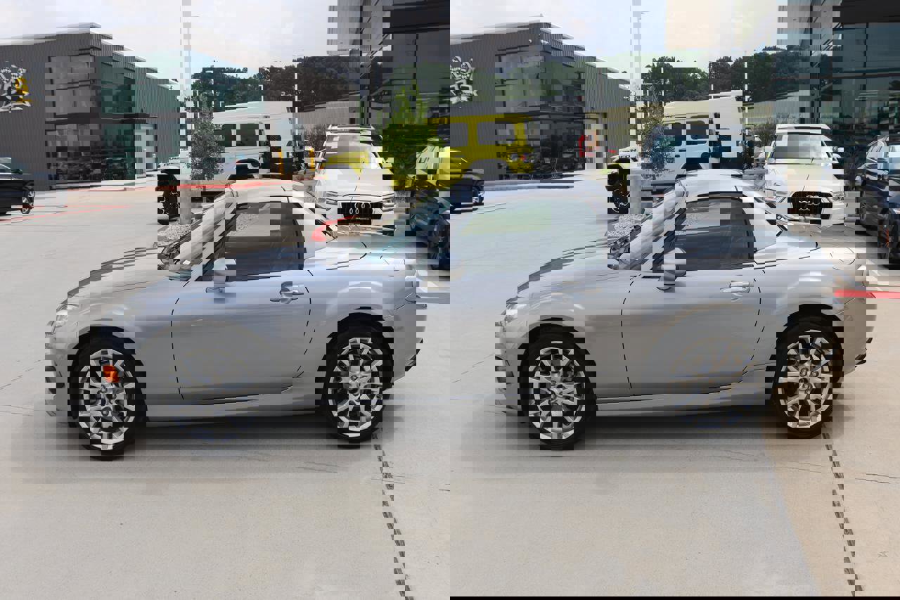 Used 2015 MAZDA MX-5 Miata Grand Touring image 2