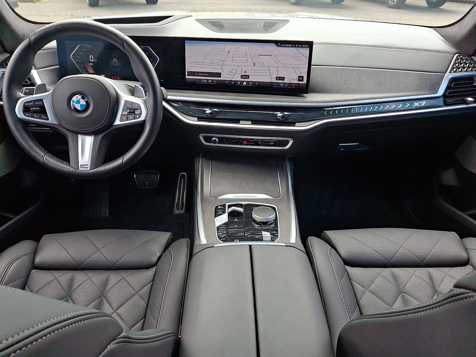 Used 2025 BMW X7 xDrive40i w/ M Sport Package AWD/4WD image 14