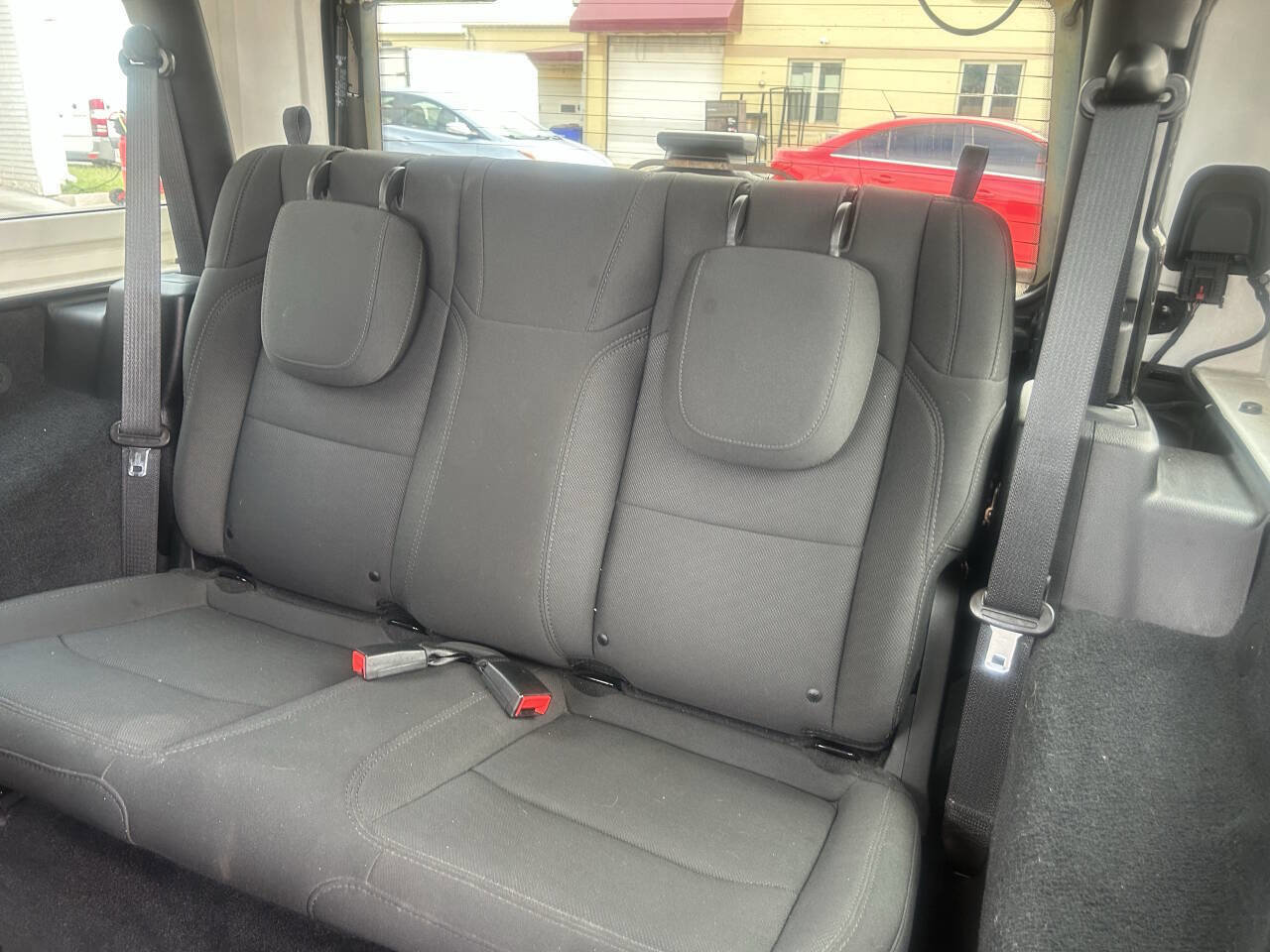 Used 2019 Jeep Wrangler Sport image 33