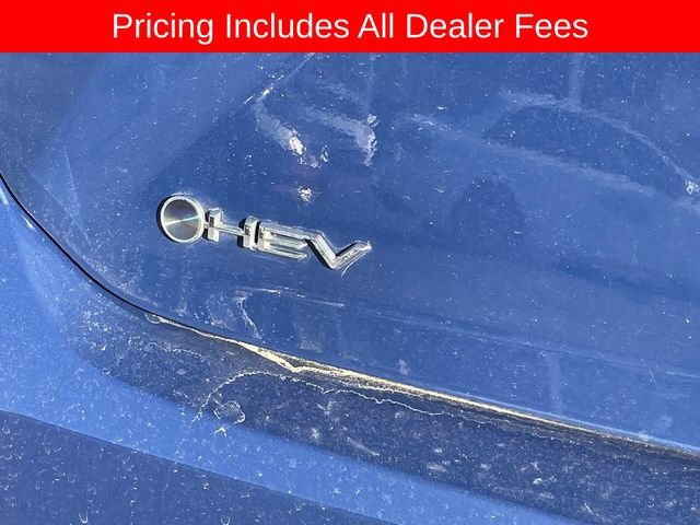 Used 2025 Toyota Camry SE FWD image 6